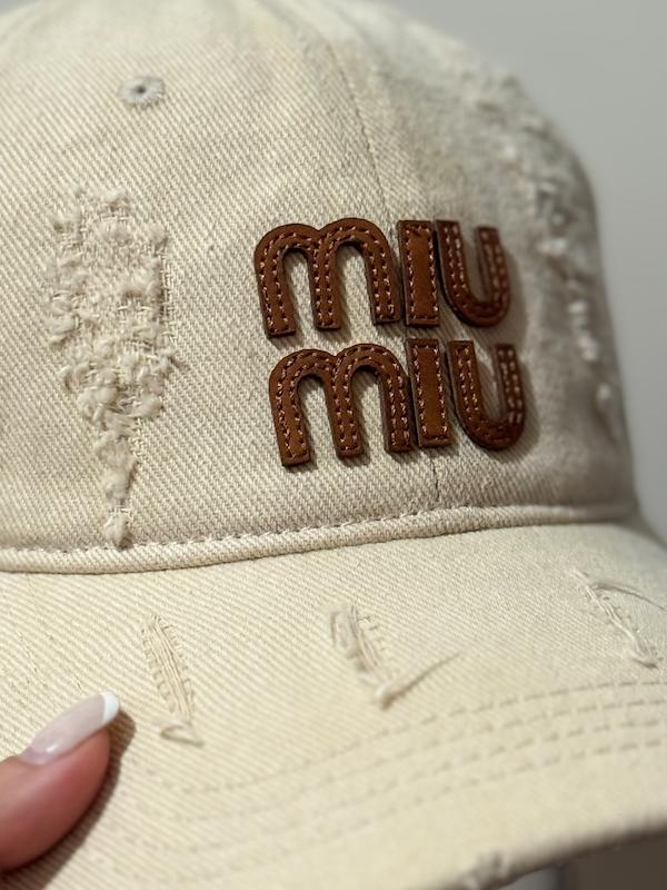 MiuMiu cap