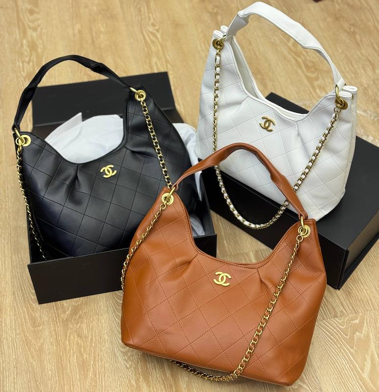 Chanel tote bag