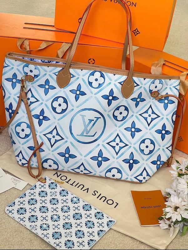 Louis Vuitton summer tote bag