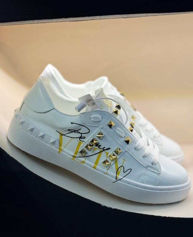 Valentino sneakers 