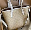  Coach medium tote