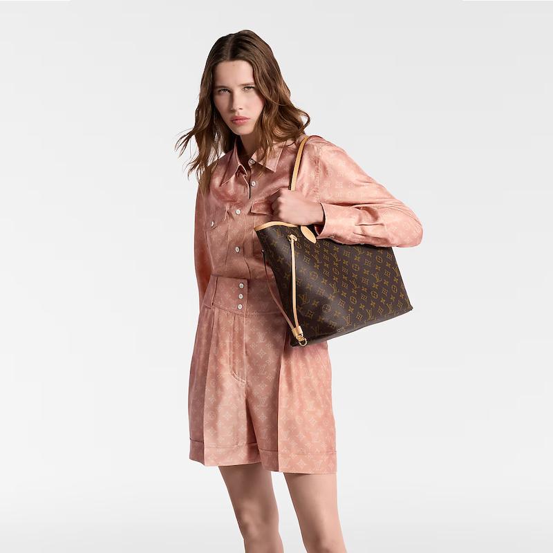 Louis vuitton tote bag