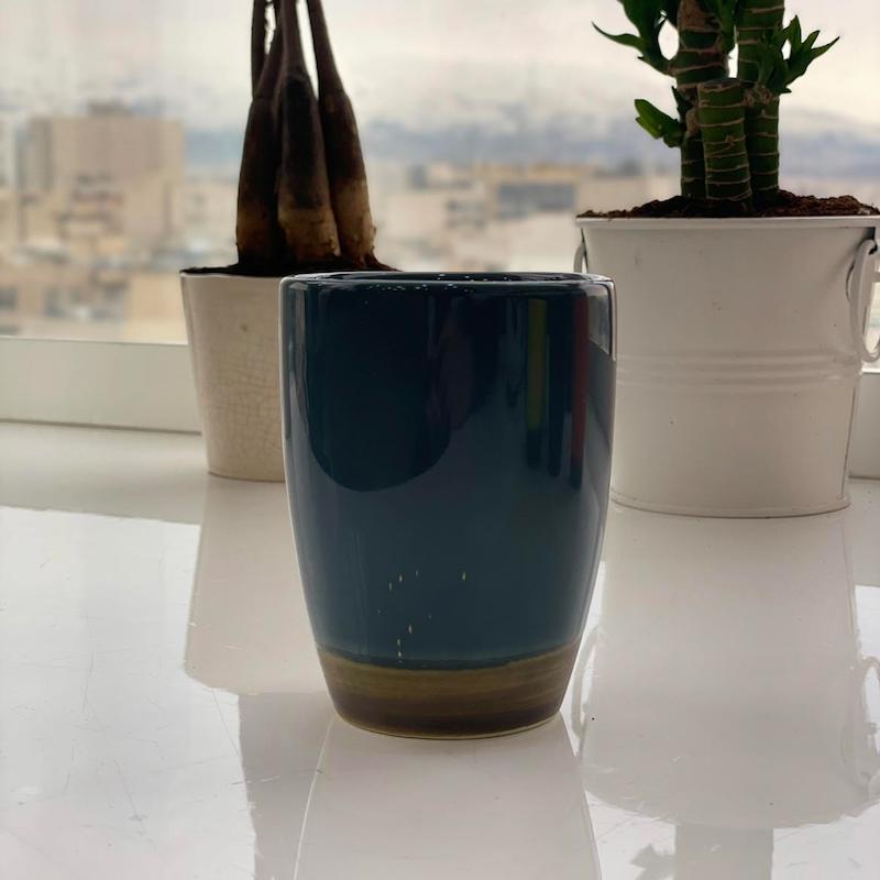 ماگ سرامیکی بدون دسته سورمه ای