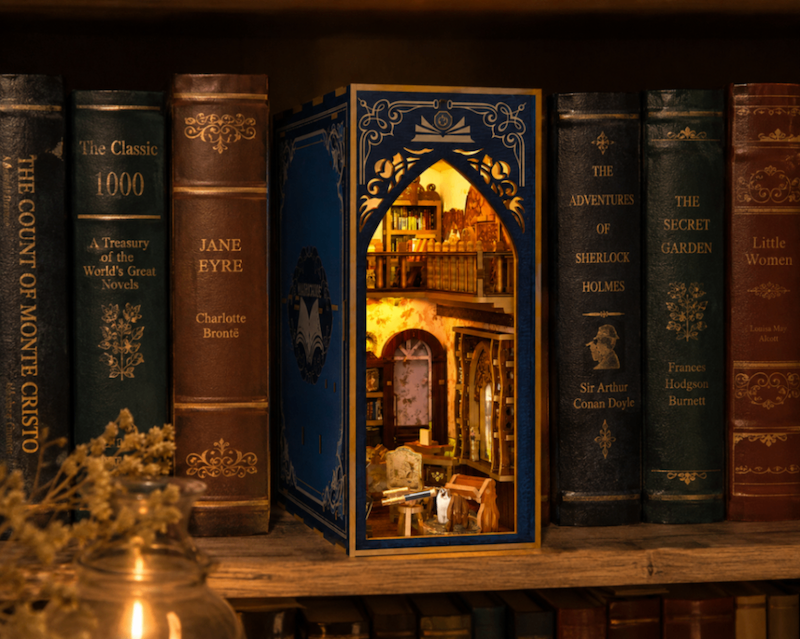 بوک نوک کتابفروشی سالتونز- book nook saltons retro bookstore
