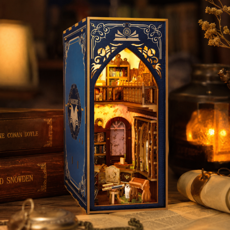 بوک نوک کتابفروشی سالتونز- book nook saltons retro bookstore