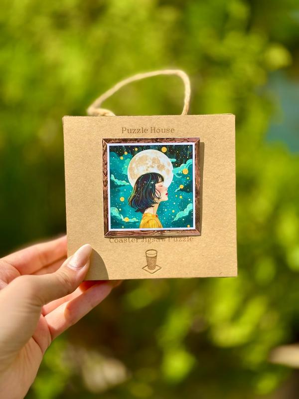 زیر لیوانی پازلی طرح دختر کهکشانی