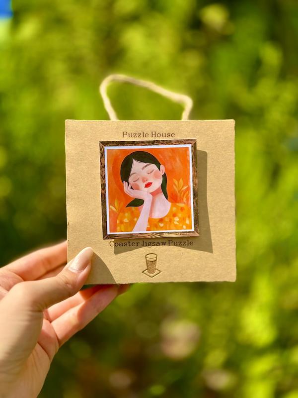 زیرلیوانی پازلی طرح دختر پاییزی