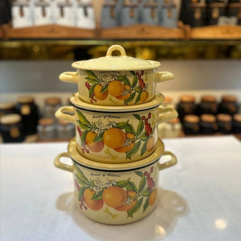 سه قابلمه تمام لعابی روس 