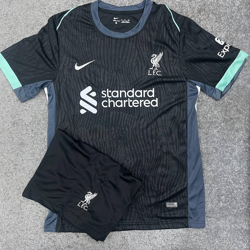 کیت دوم لیورپول 2024
