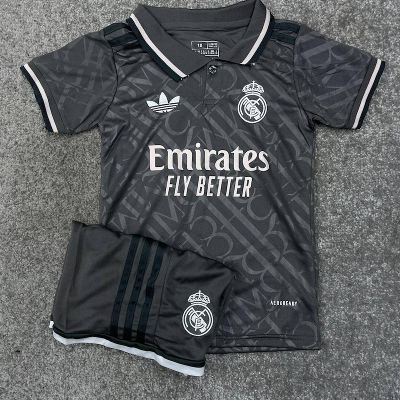 بچه گانه رئال سوم