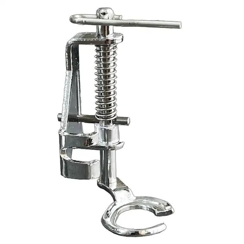 پایه مطلسه دوز چرخ خیاطی ژانومه خانگی گلدوزی کاچیران