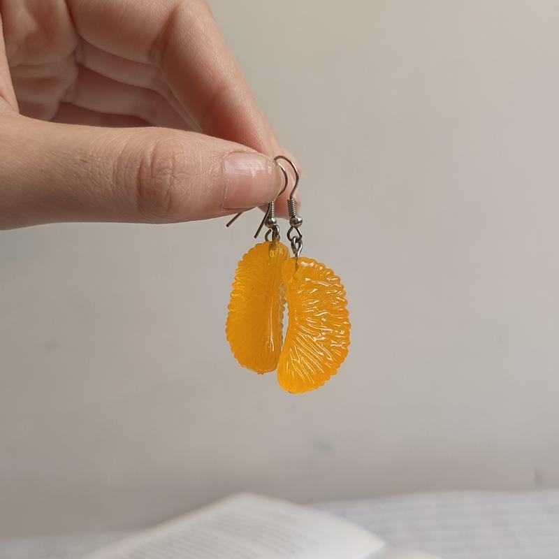 گوشواره فانتزی طرح انگور و نارنگی