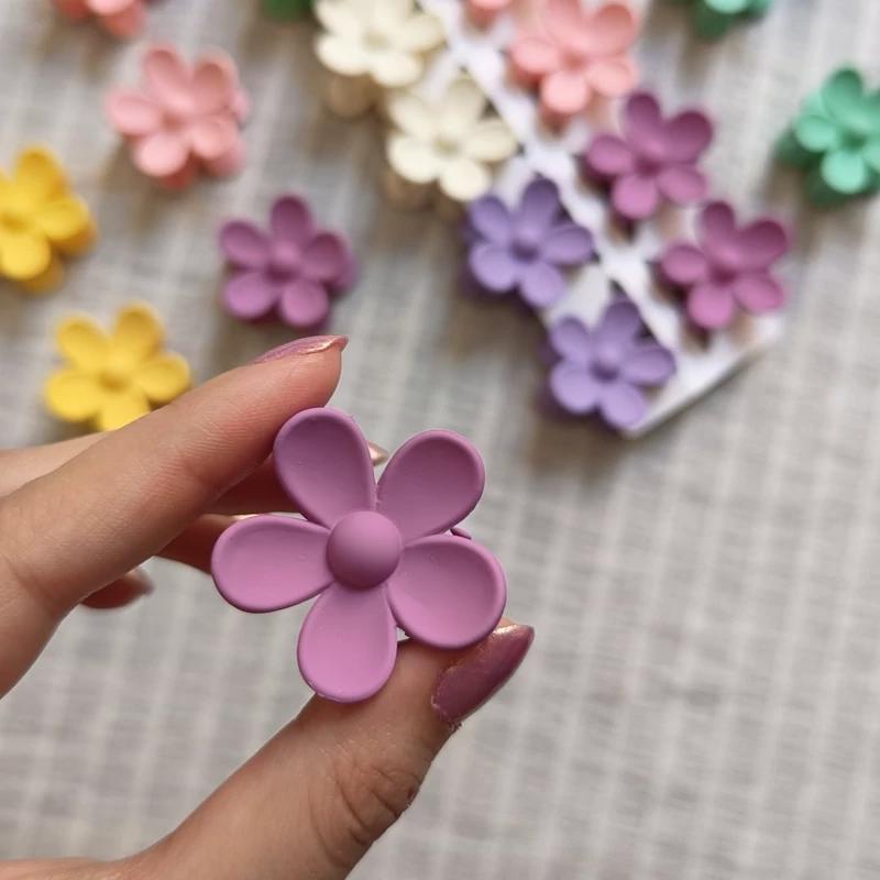 مینی کلیپس بابونه جنس شمعی