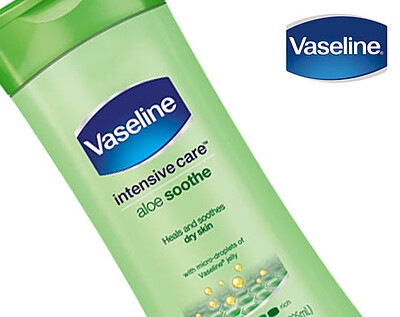 لوسیون بدن آلوئه ورا وازلین مدل ALOE SOOTHE (vaseline)