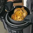 بریان کردن و پخت یک مرغ کامل با فناوری TenderCrisp در مولتی کوکر نینجا مدل OP300ME.