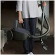 حمل و جابجایی آسان جاروبرقی 1800 وات آ ا گ مدل VX82-1-5DB.