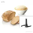 تیغه خمیرزن پلاستیکی گوشت کوب برقی بوش مدل MSM88190 در کنار نان و کاسه خمیر.
