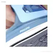 لوگوی حک شده روی بدنه آبی رنگ اتو بخار فیلیپس مدل DST3020.