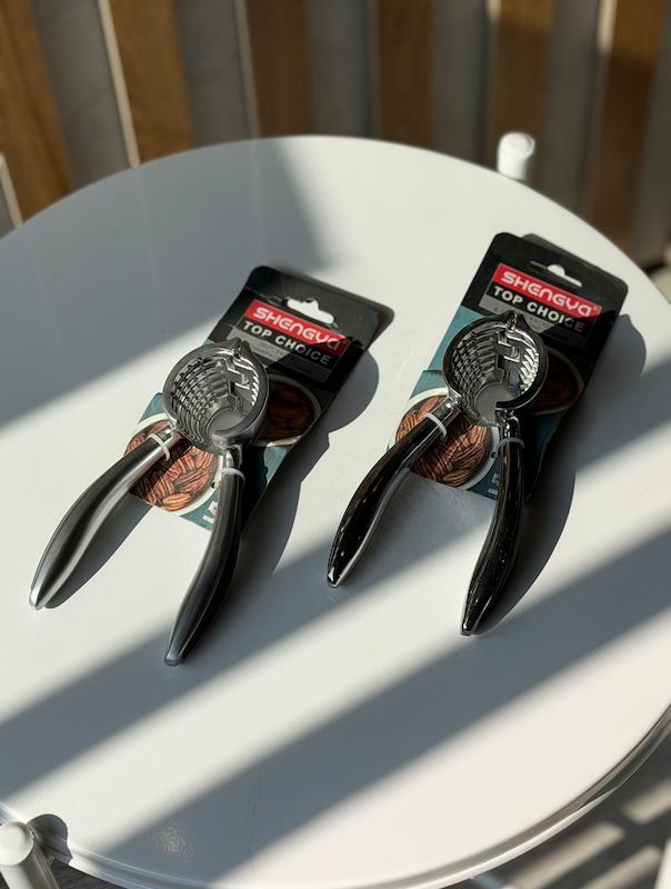 گردو شكن شنگيا shengya