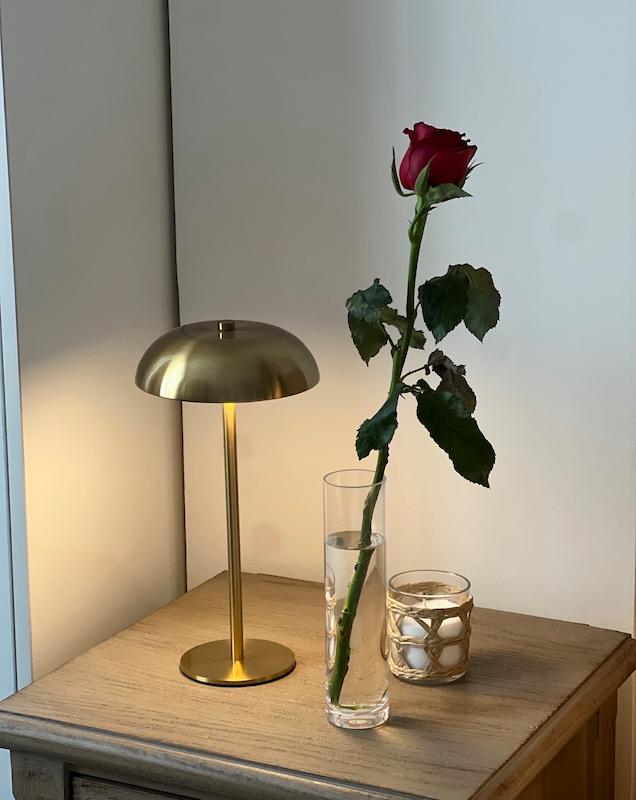 گلدان بلوری مینیمال دنی هوم 