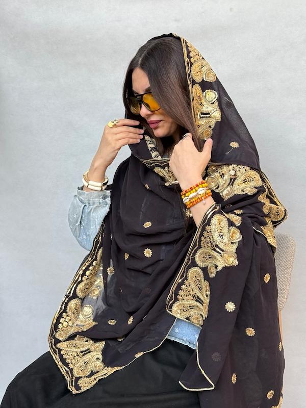 شال هندی مشکی طلا