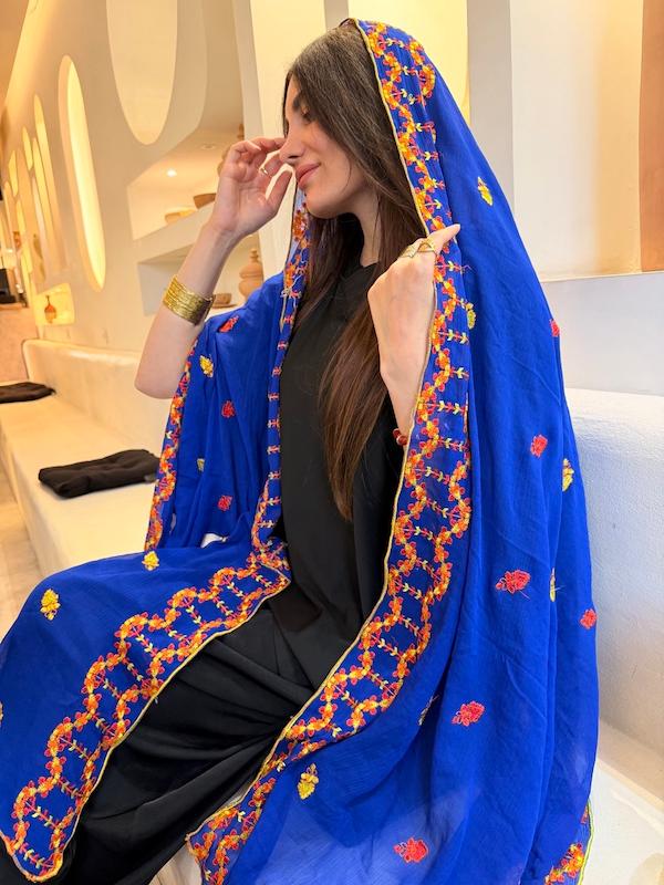 شال هندی آبی گل دوزی 177
