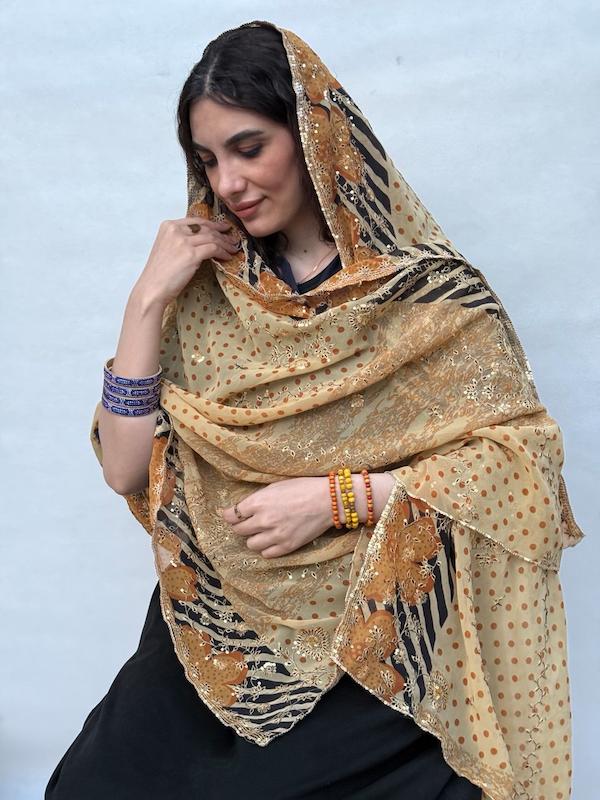 شال هندی کرم مشکی رزا