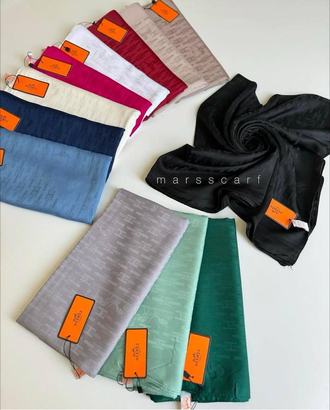 روسری هرمس قد۱۰۰