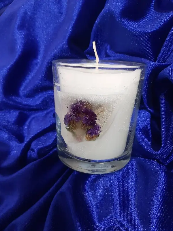 شمع آشکارترین راز