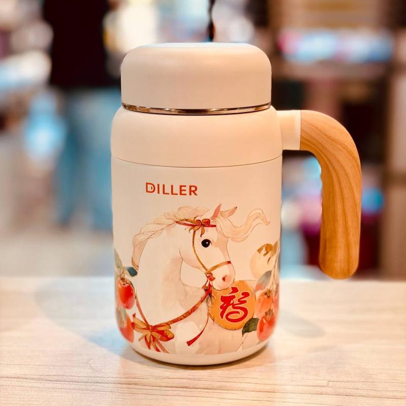 تراول ماگ ۴۸۰ میل طرح خرمالو و اسب برند دیلر diller