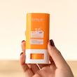 ضد آفتاب استیکی استلین با ویتامین سی و نیاسینامید حجم 20گرم Estelin Vitamin C Niacinamide Sunscreen Stick ++SPF50 PA