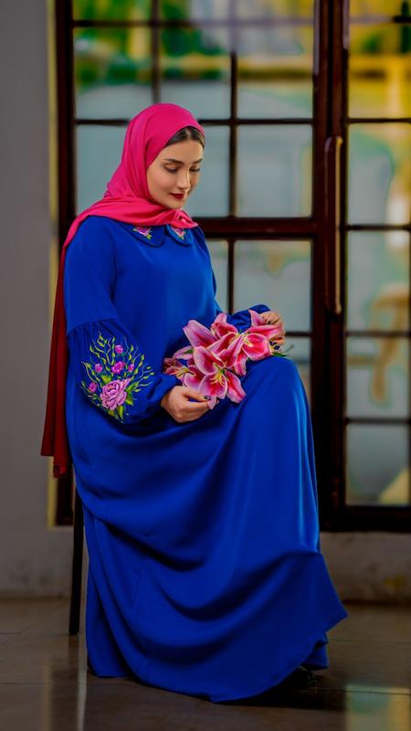 عبای زیبای نیلوفر 
