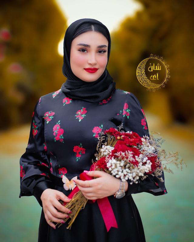 پیراهن زیبای رزآلین