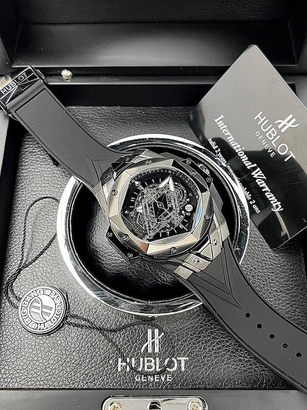 هابلو کهکشانی Hublot