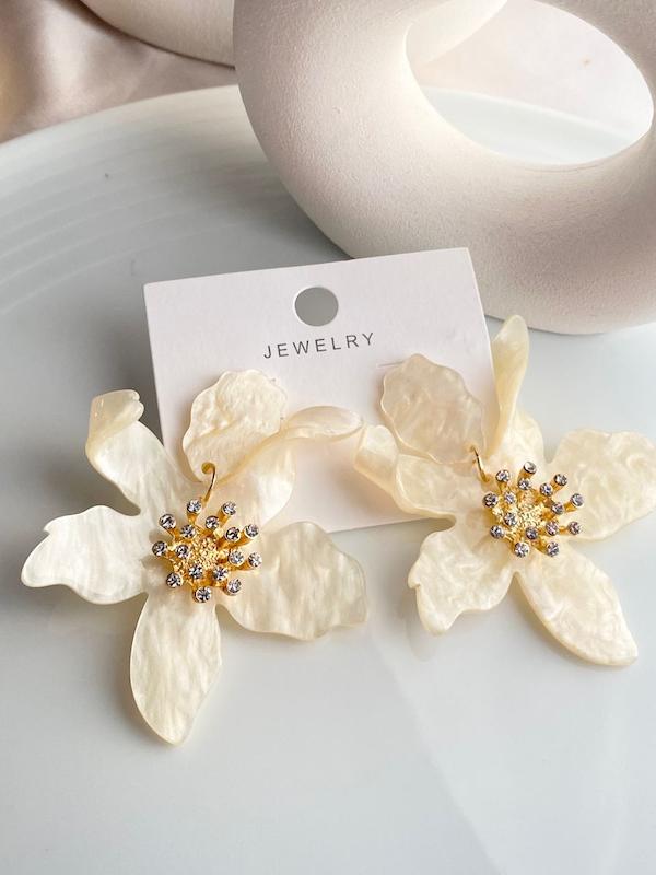 گوشواره صدفی سوسن