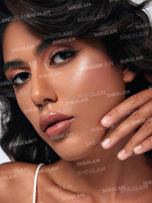 پلت رژگونه و هایلایتر شیگلم