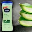 لوسیون بدن آبرسان و نرم‌کننده وازلین Vaseline حجم 400 میلی‌لیتر
