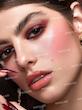 رژگونه پروانه شیگلم