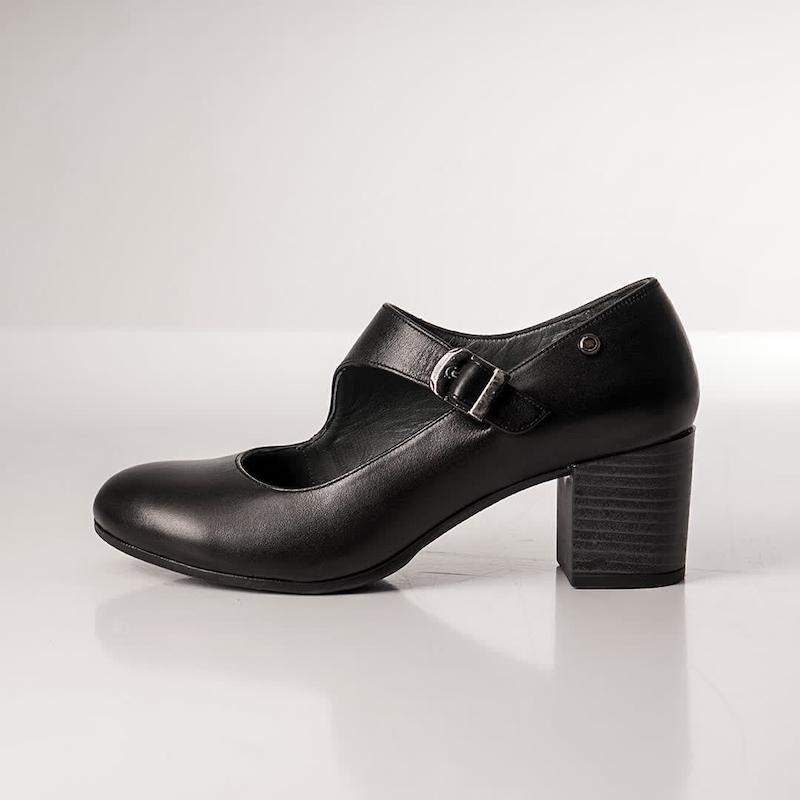 یوشیج پاشنه 813