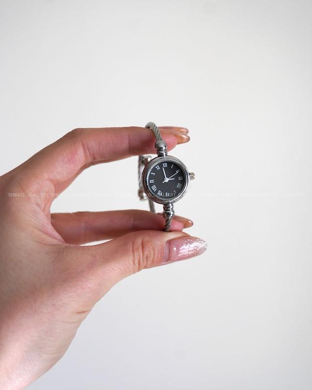 بنگلی اف پلکانی