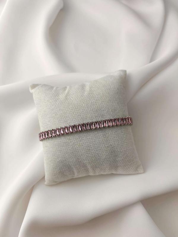 دستبند زنانه طرح جواهر تنیسی با رنگ سیلور و نگین صورتی