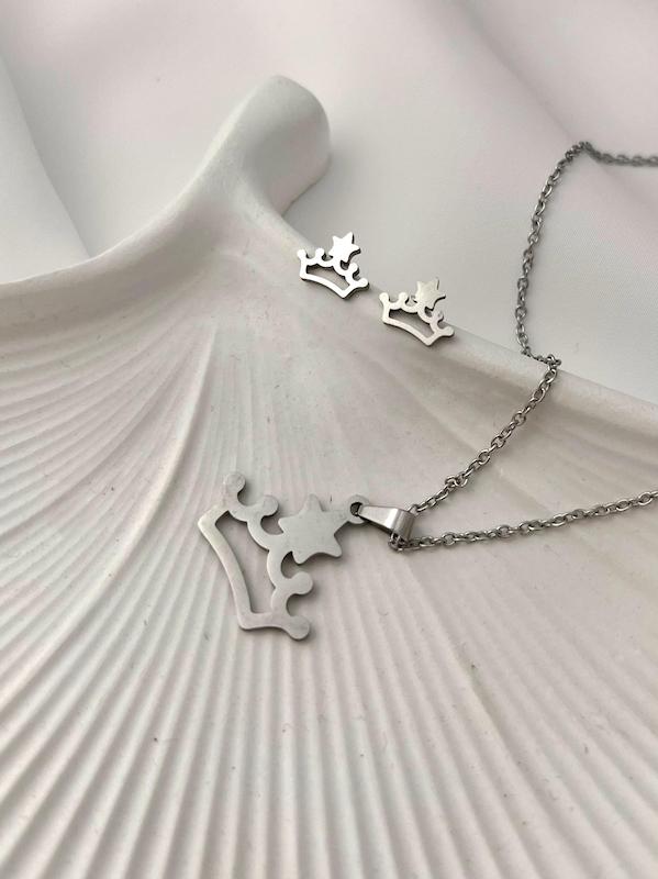 ست گردنبند و گوشواره تاج نقره‌ای Queen Star
