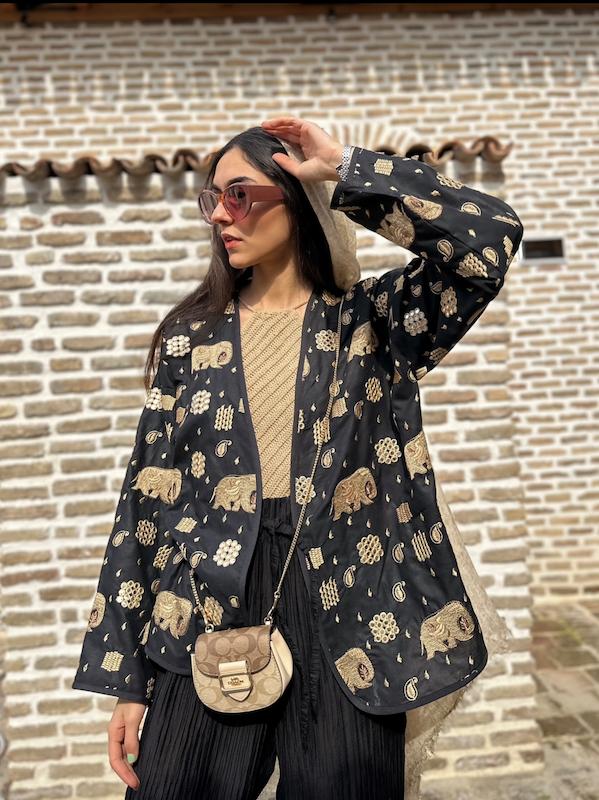 کت سوزندوزی