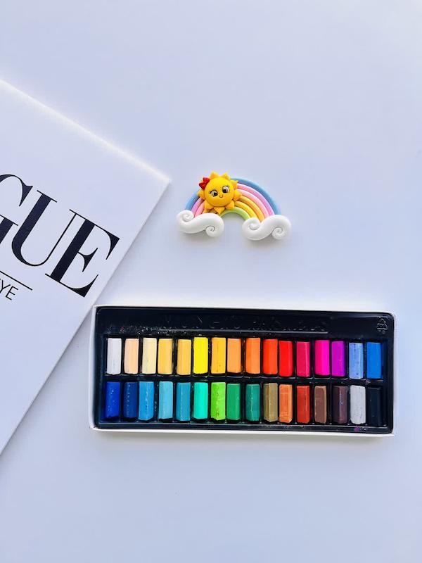 پاستل گچی نیمه  24رنگ مانگیو