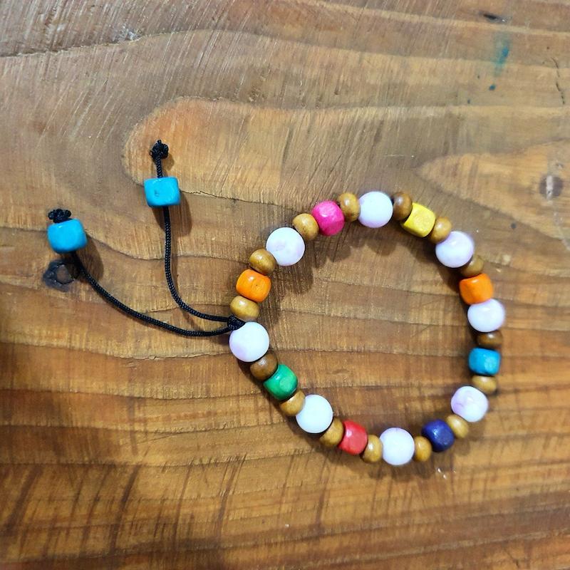 دستبند چوب و سنگ