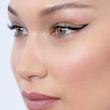  مداد چشم رنگی یورن مناسب آرایش روزانه برند Yorn روی چشم