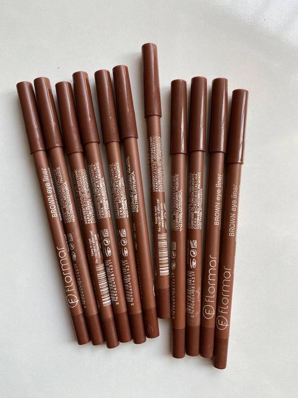 خط لب قهوه ای