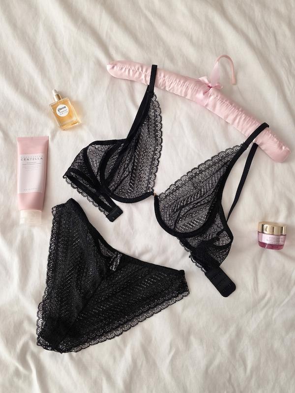 ست سوتین شورت مشکی 