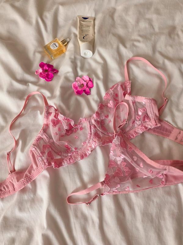 ست سوتین شورت v-day 🩷