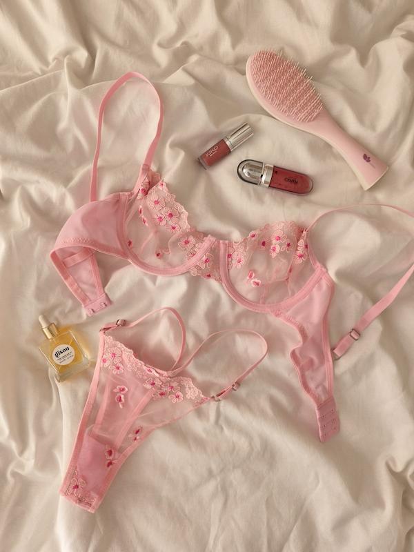 ست سوتین شورت گلی صورتی 🌸